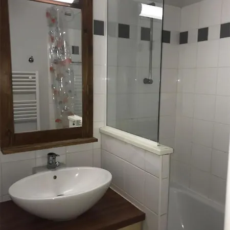 Apartment For 5 With Terrasse Near The Ocean Appartement