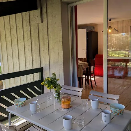 Apartment For 5 With Terrasse Near The Ocean *